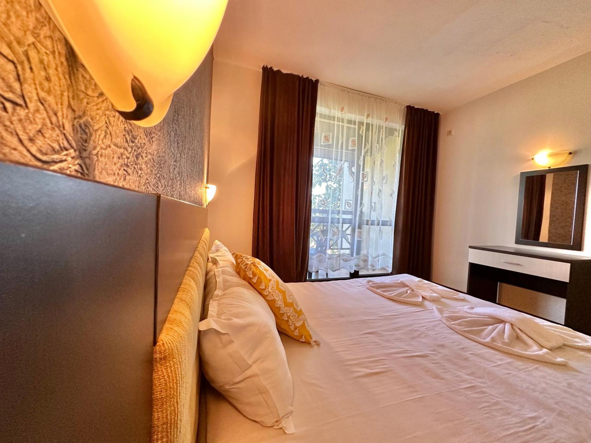 Menada Imperial Heights Villas Сонячний Берег Екстер'єр фото