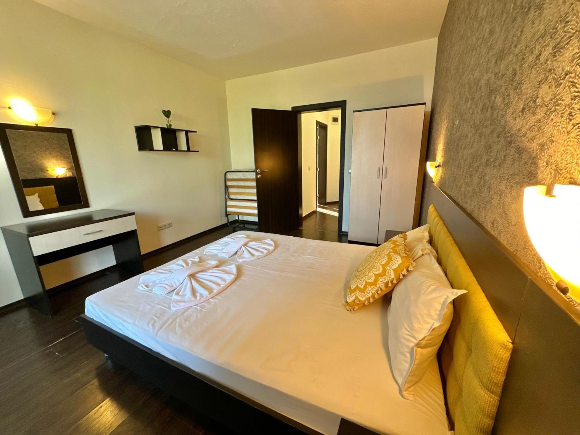 Menada Imperial Heights Villas Сонячний Берег Екстер'єр фото