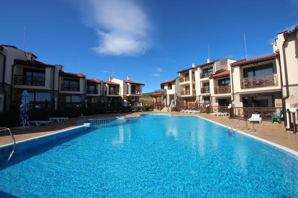 Menada Imperial Heights Villas Сонячний Берег Екстер'єр фото