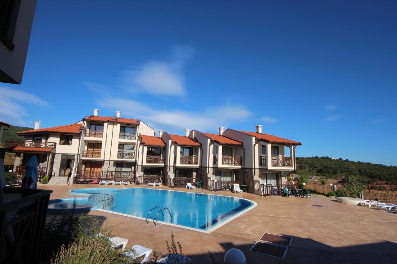 Menada Imperial Heights Villas Сонячний Берег Екстер'єр фото